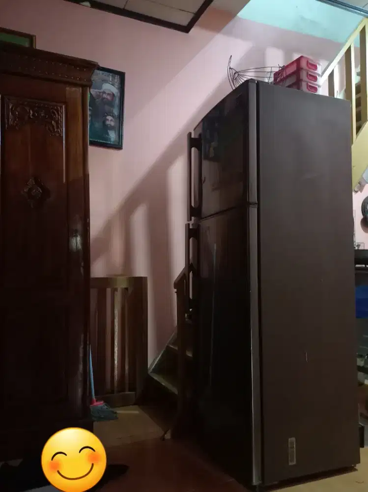 Kulkas sharp tidak dingin