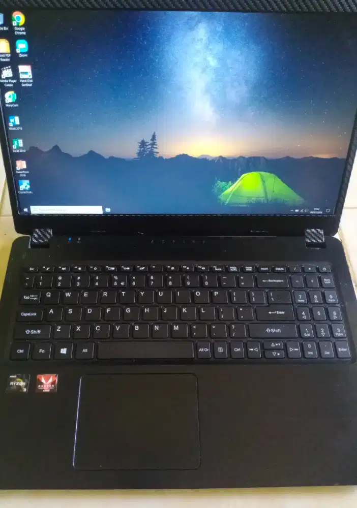 Gaming! ACER Ryzen 3-3200U - DDR4 8Gb - SSD 256Gb NVME Gen 3. Baterai