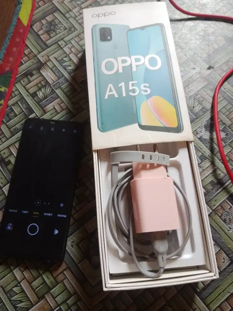 Di jual hp bekas pemakaian pribadi merk oppo A 15 S