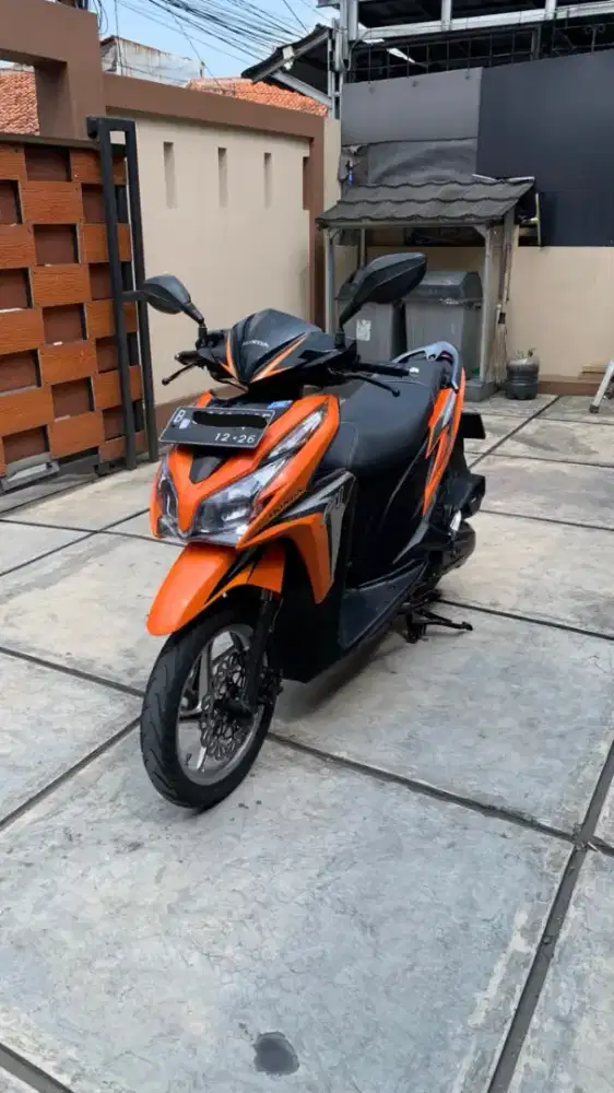 Vario kzr 125 FI 2012 Orange/oren (warna langka)
SS lengkap pajak