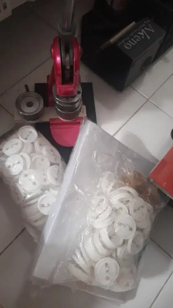 Press pin ukuran 44 dengan bahan 2 pack