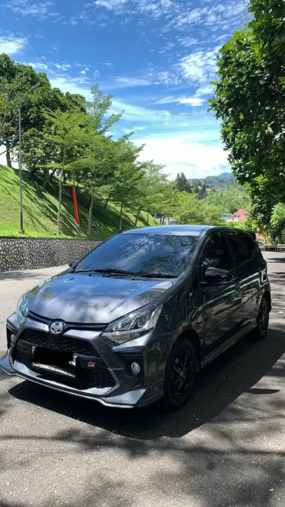 Mobil Agya bekas Bukittinggi