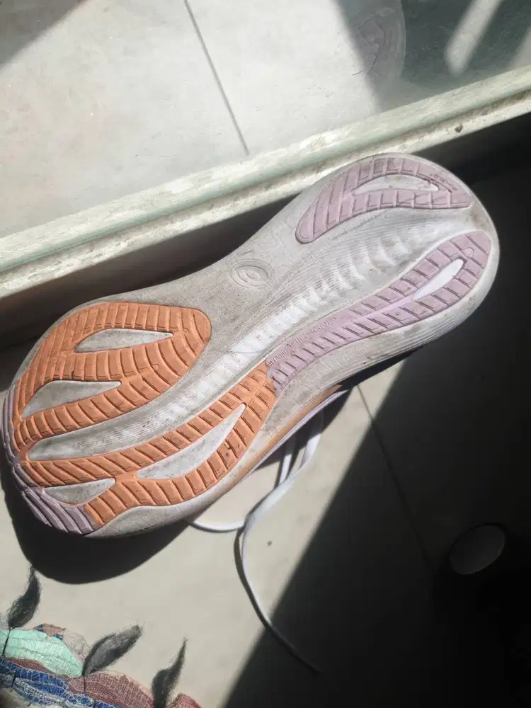 Sepatu wanita asics original 25.5 cm