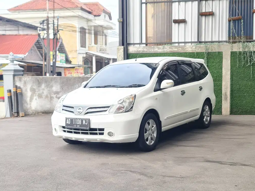 Grandlivina XV 2011 MANUAL Murah
