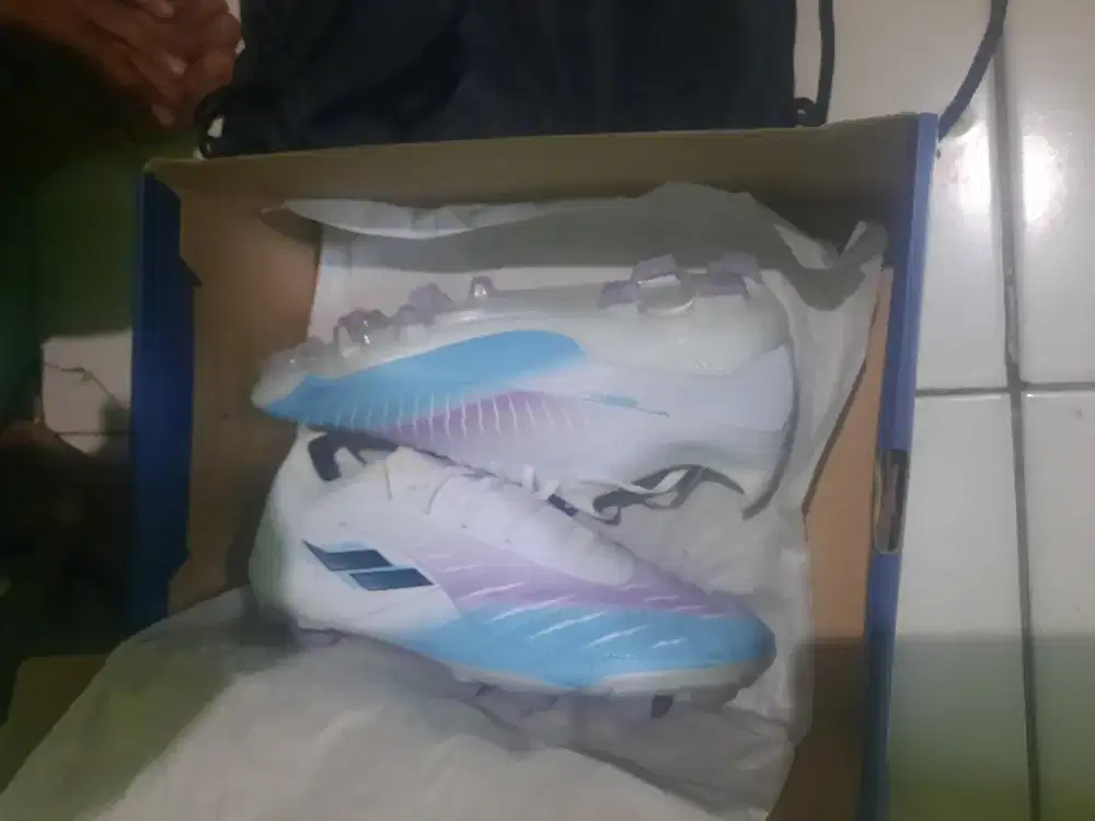 Jual sepatu futsal