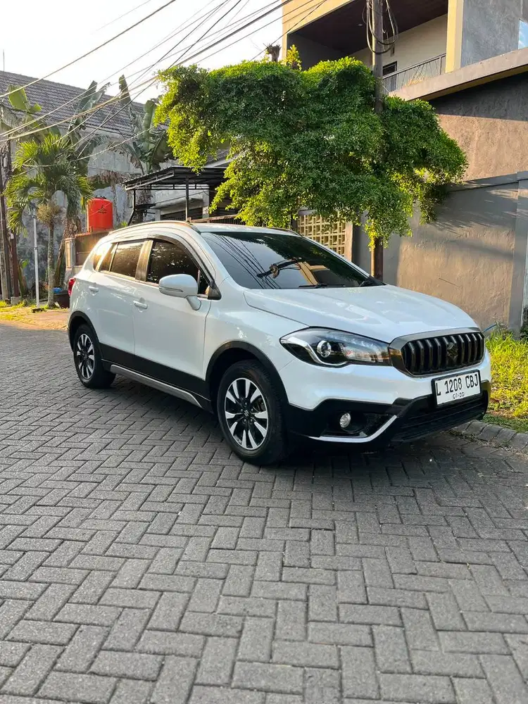 Suzuki Scross CBU AT 2022