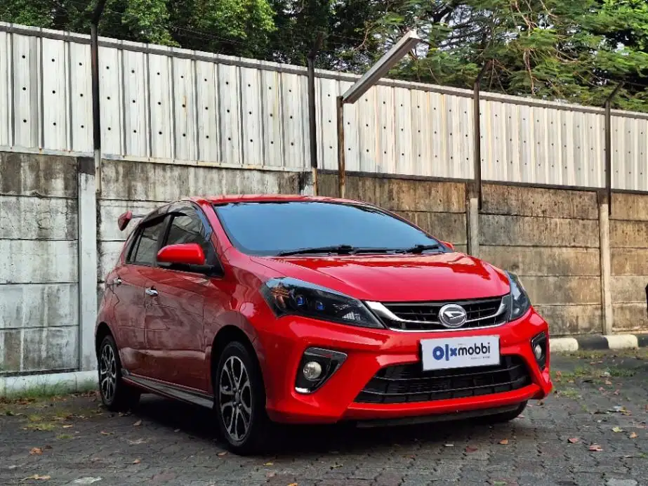 DP MURAH - Daihatsu Sirion 1.3 Bensin AT 2021 Merah