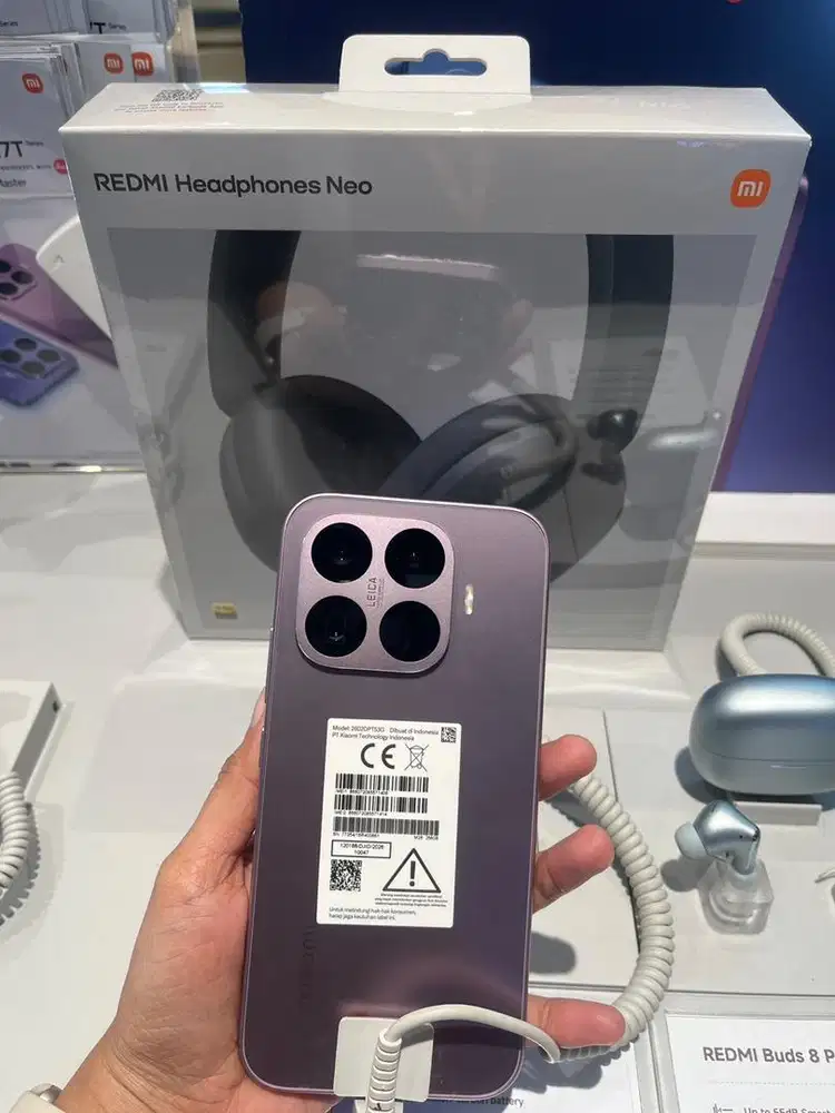 Xiaomi 17T 12/512 free headphone neo