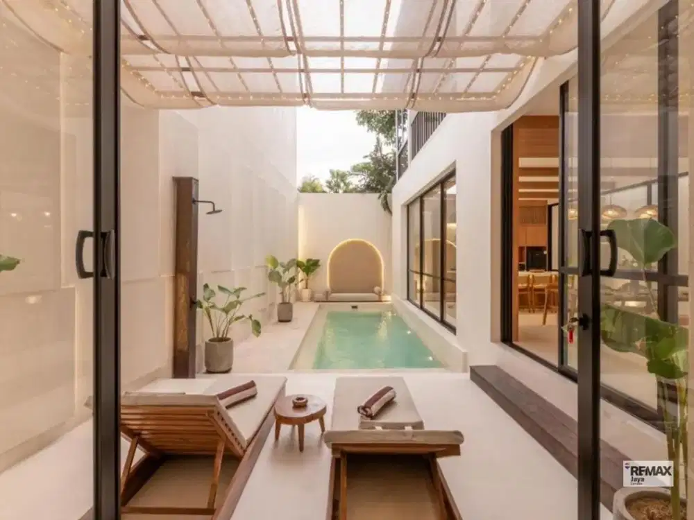 Brand-New Luxury Villa With 28-Year Leasehold In Pererenan
