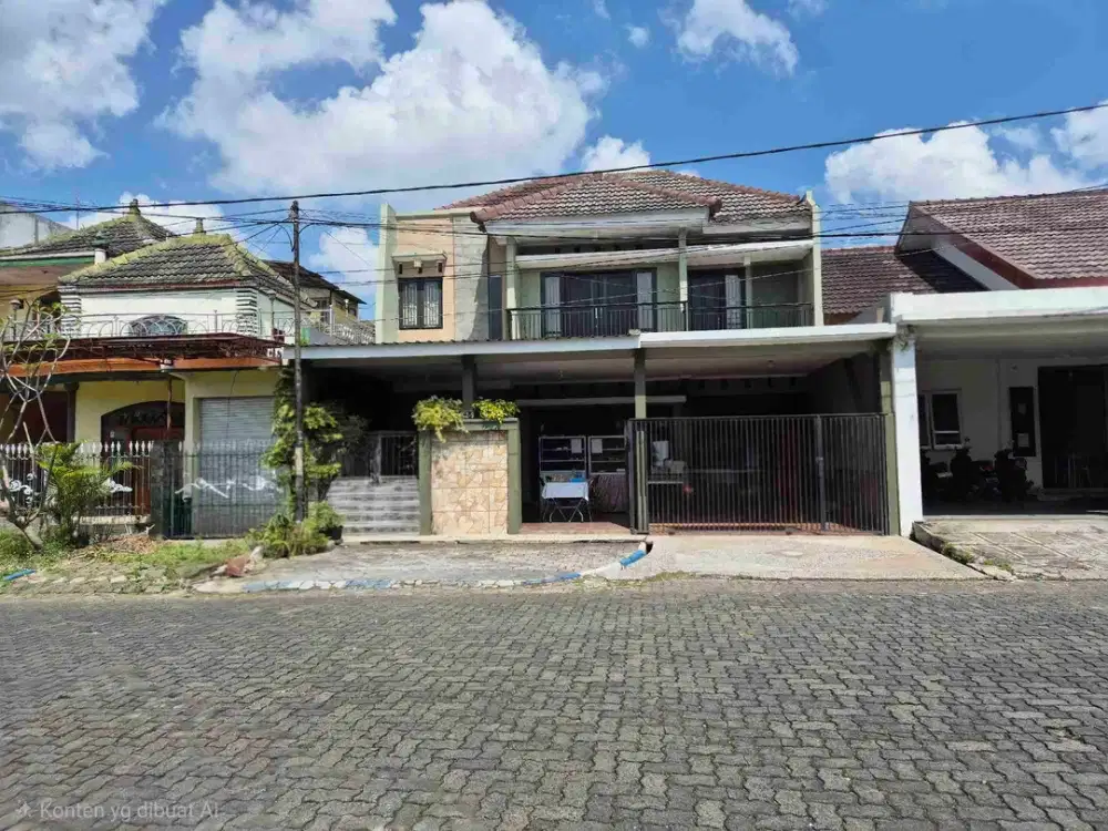 Rumah Bagus Posisi Strategis di Jalan Utama Perumahan Araya Malang