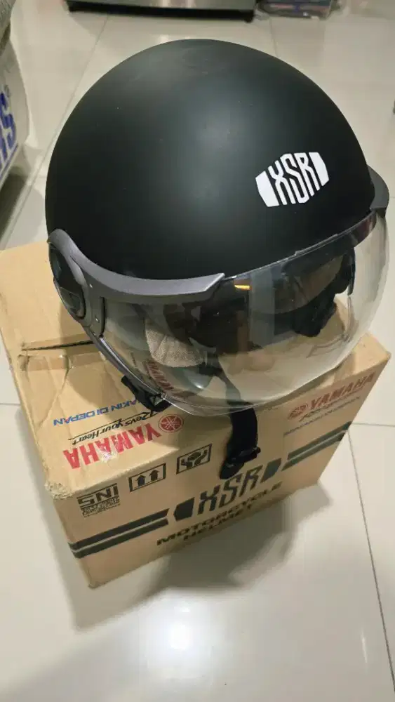 Helm ori Yamaha Xsr mulus sekali