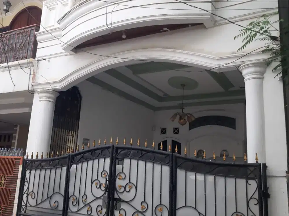 Rumah SHM 3 Lantai di Komplek DKI Pondok Kelapa - Full Furnished - hnygphi