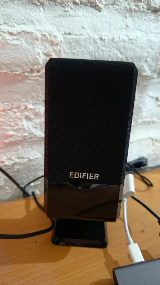 JUAL CEPAT!!! SPEAKER EDIFIER + KEYBOARD SET
