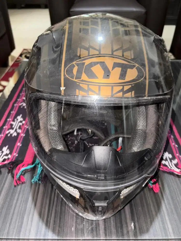 Helm KYT Fullface