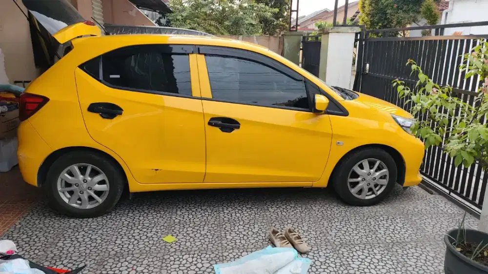 Honda Brio Satya e at 2022 bensin
