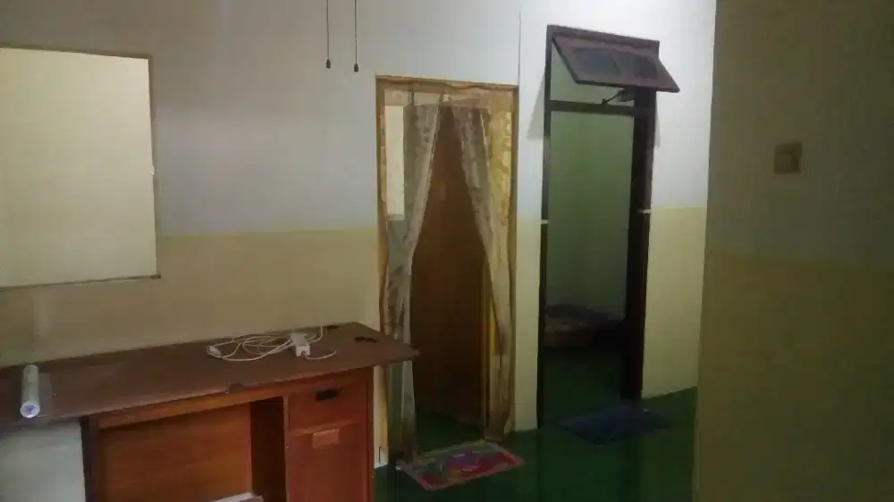 Dijual rumah kecil sederhana ,dekat kampus B Unair