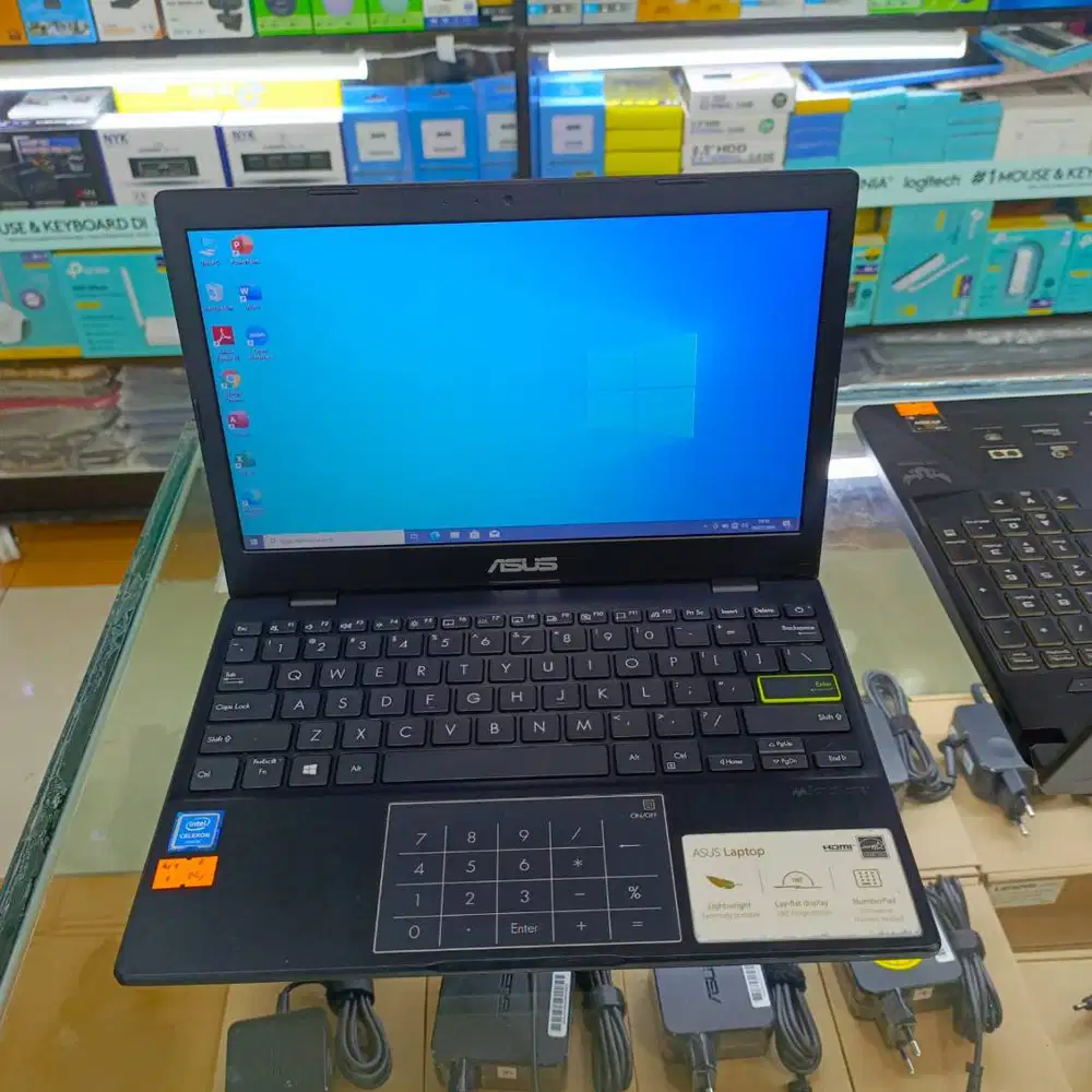 Laptop Asus notebook 12 inc intel celeron ram 4gb SSD 256GB no minus