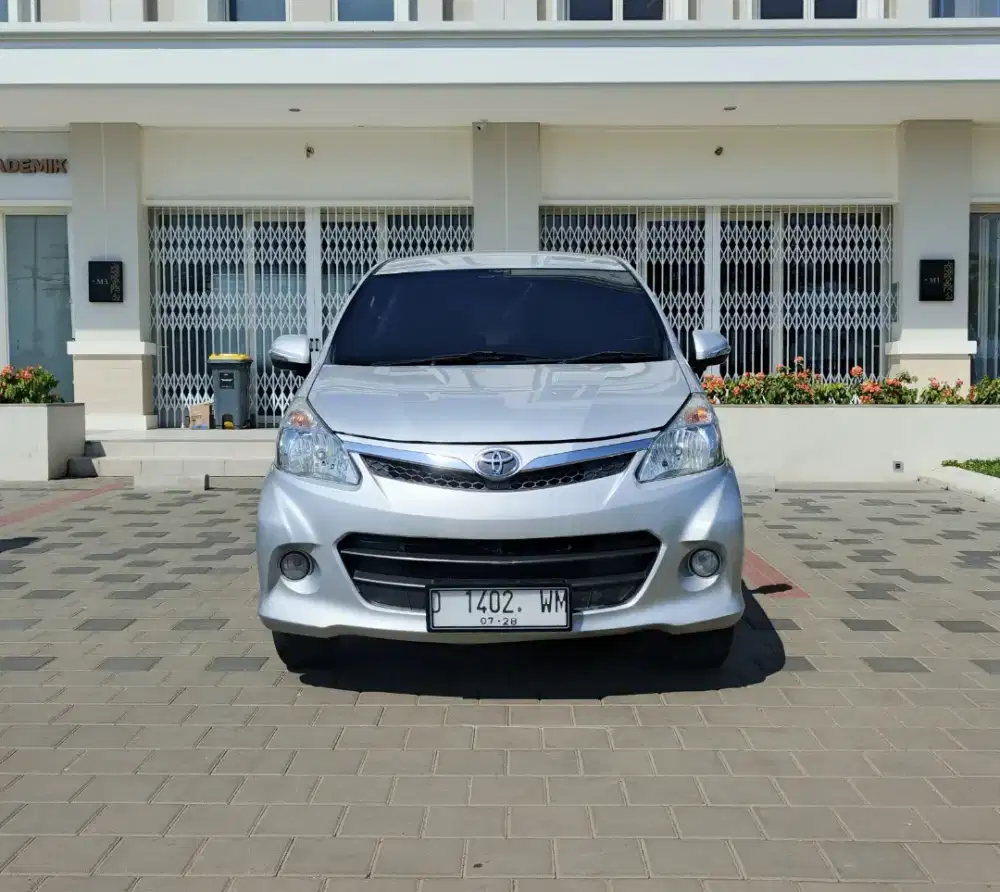 DP 9 JT.! New Avanza Veloz 1.5 manual 2013