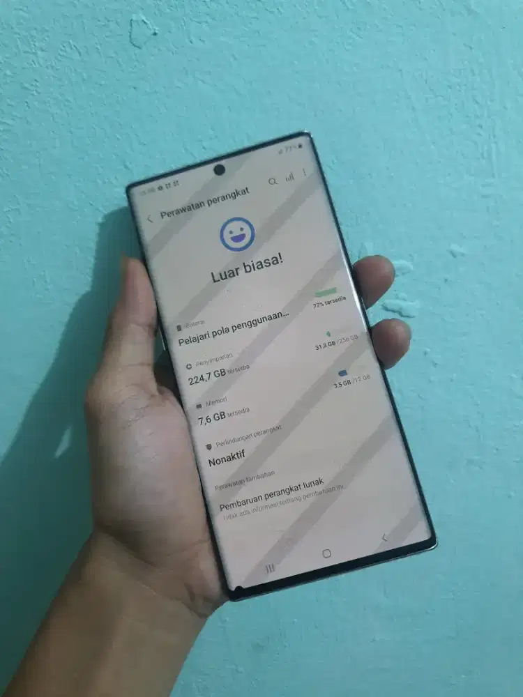 Samsung note 10 plus minus