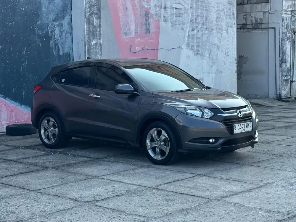 PALING MURAH !! DP 10jt HRV E CVT MATIC 2018 !! SIAPA CEPAT !!
