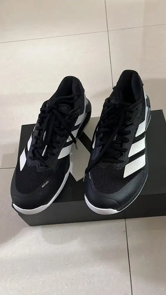 Sepatu Padel Adidas adizero