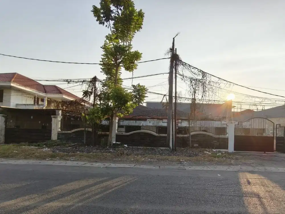 8,6JUTA/M2 RUMAH HITUNG TANAH DI RAYA MANYAR REJO COCOK UNTUK SEGALA USAHA