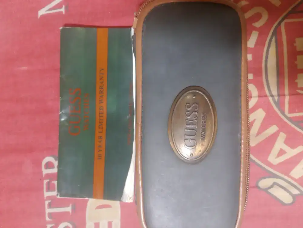 Jam tangan guess vintage