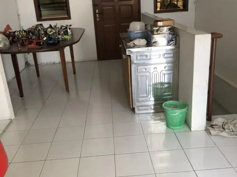 Ruko 3.5 Lantai 5 Menit Ke Glodok Jaya Sangat Cocok Untuk Gudang