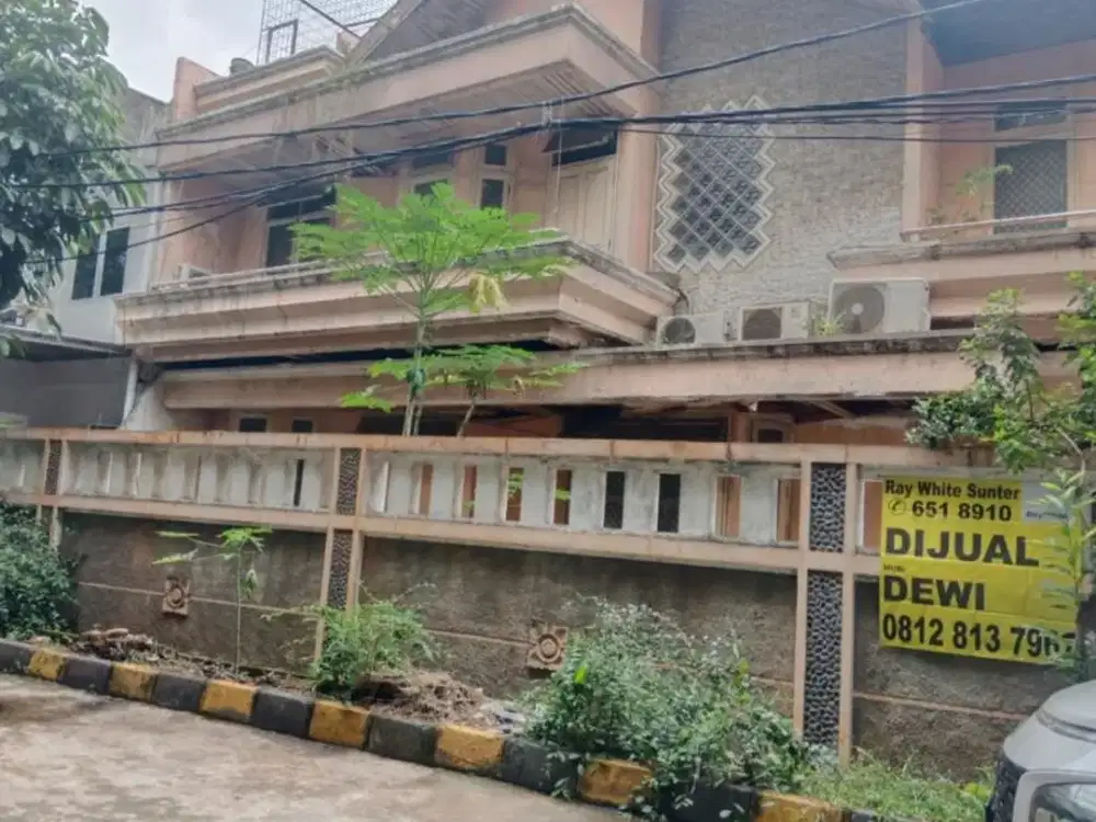 Rumah hoek metro sunter hitung tanah 14.5x18 m2
