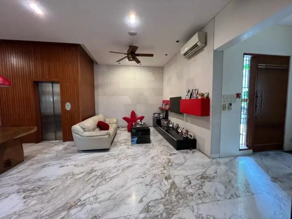 Town House Springhill Tahap 1 Blk D7 Luas 189M2 Hoek Bagus