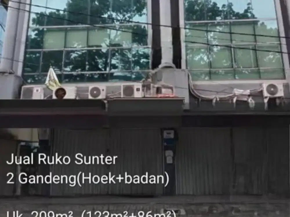 Ruko Royal Sunter gandeng 5 lantai menghadap jalan utama bagus