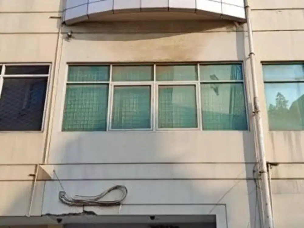 Ruko Arta Center Luas 60 M2 Bangunan 3.5 Lantai Dalam Komplek
