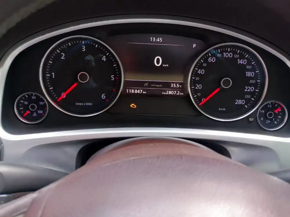 JUAL CEPAT VW Touareg 3.0 V6 TDI Diesel 2013