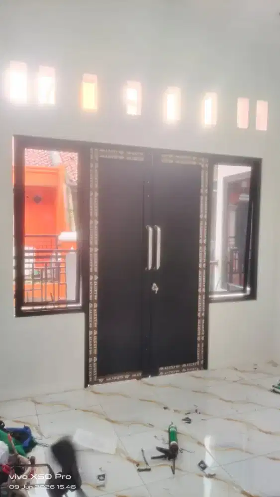 Kusen pintu alumunium