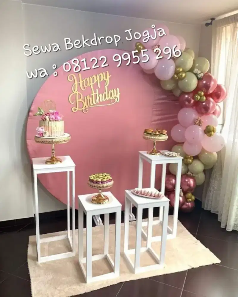 Partisi dan Backdrop event