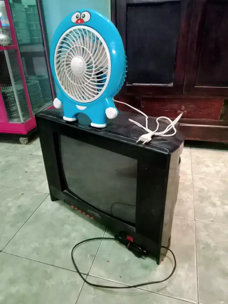 Tv Aoyama sama kipas Angin doraemon