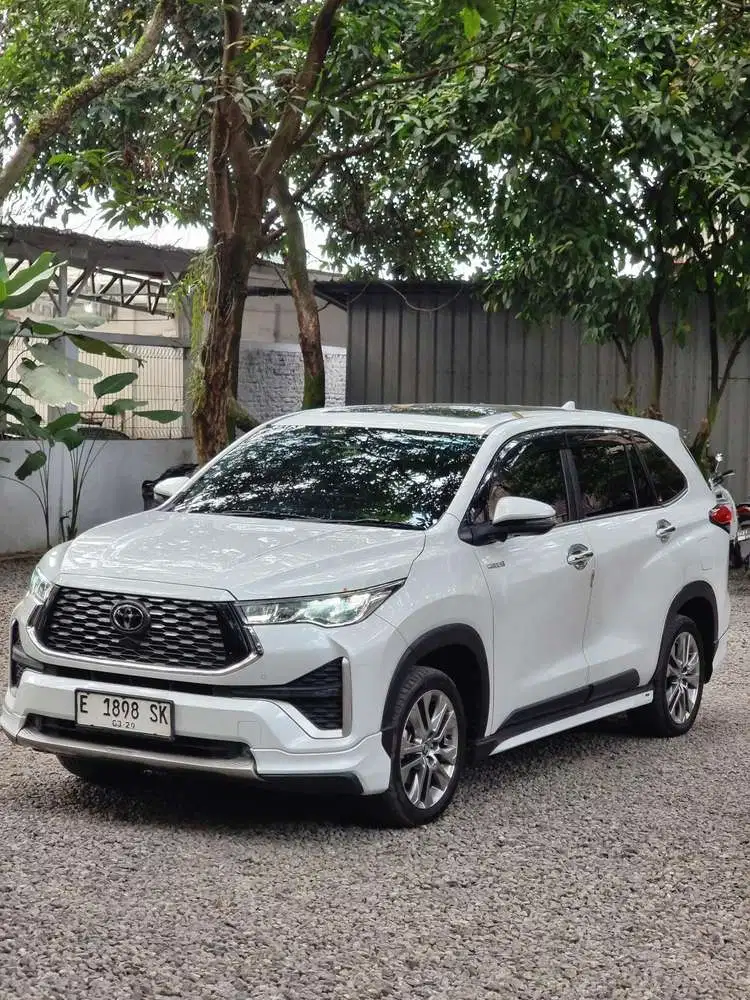 Toyota Kijang Innova 2023 Hybrid