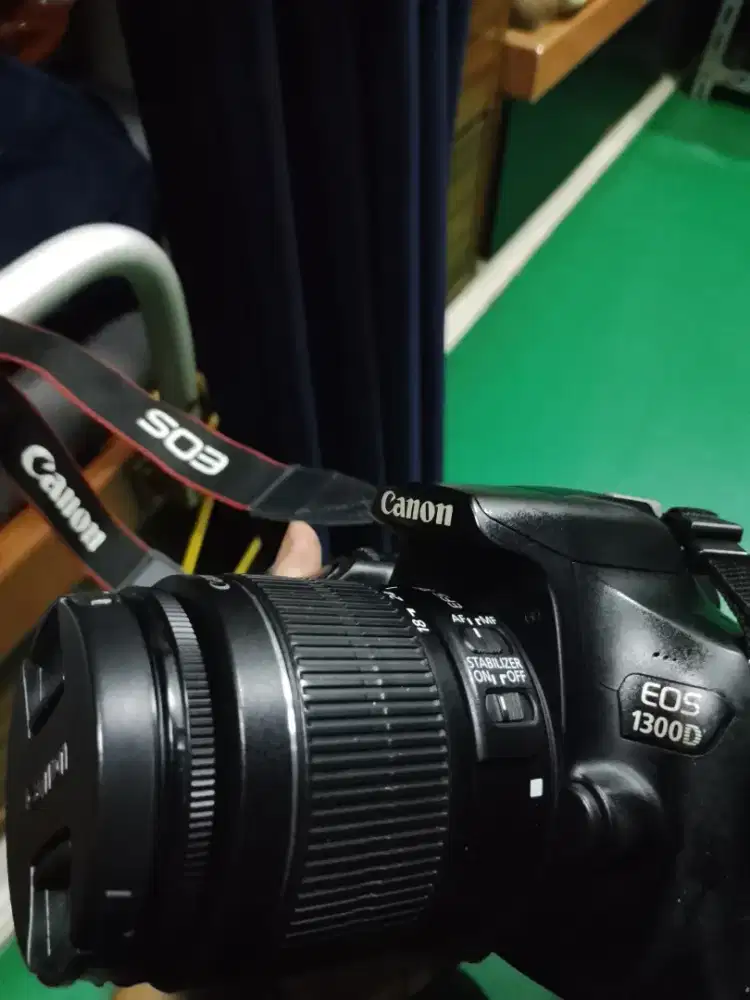 dijual cepat kamera DSLR 1300D