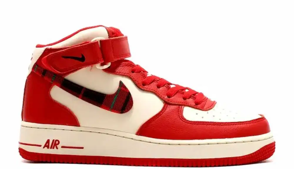 Nike Air Force 1 Mid '07 LX Pale Ivory/University Red