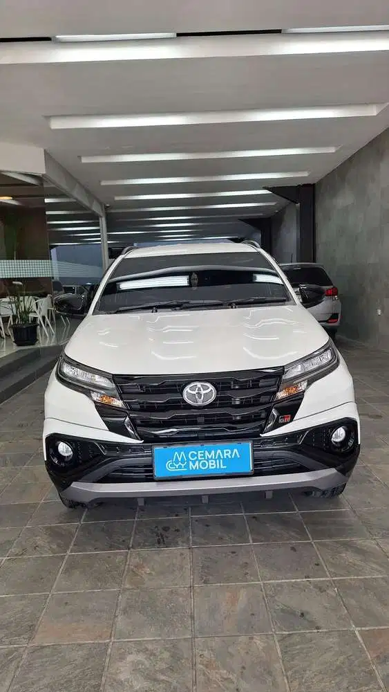 Toyota Rush GR Sport AT 2024 Bensin
