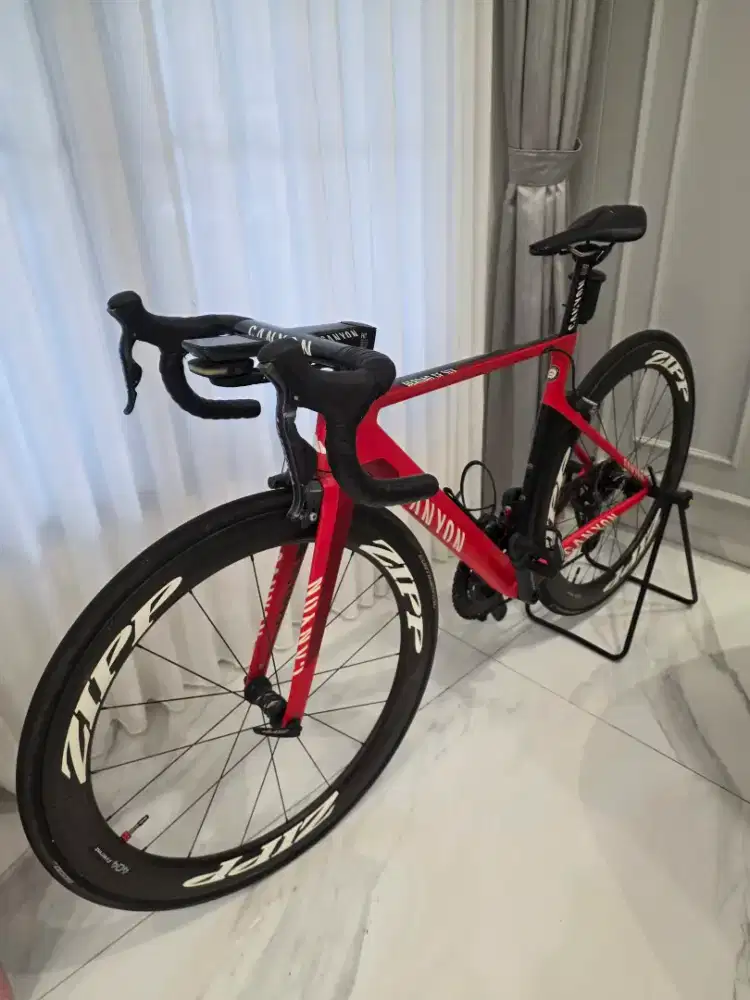 Dijual Road Bike Canyon Aeroad CF SLX Size XS