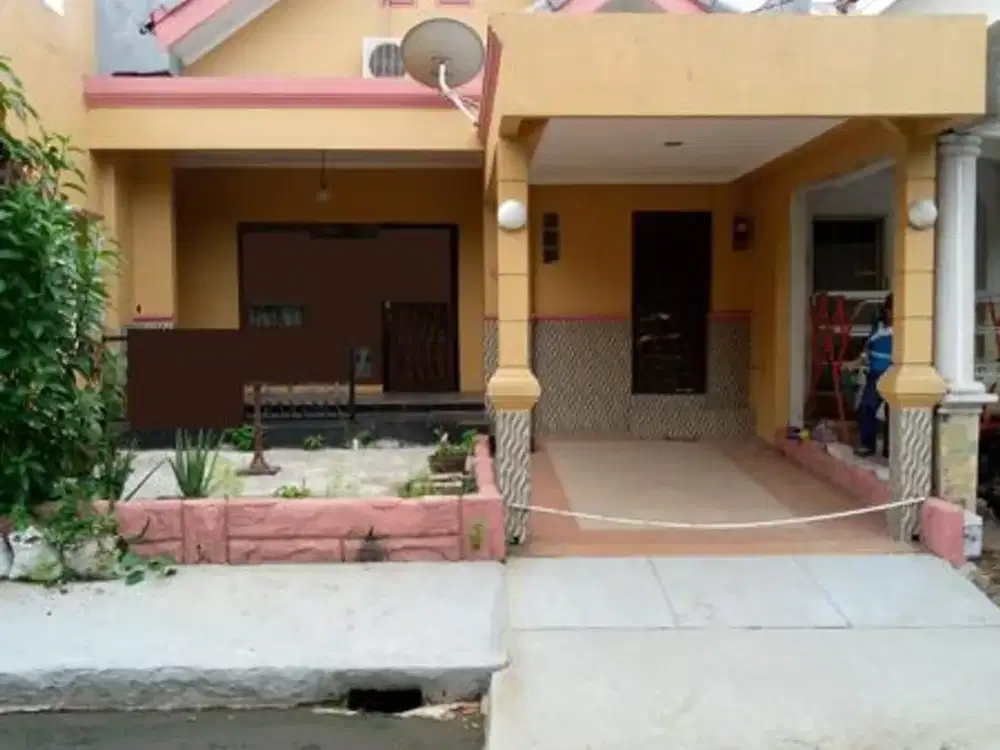 L61. Rumah Dijual Siap Huni di Meadow Green Lippo Cikarang