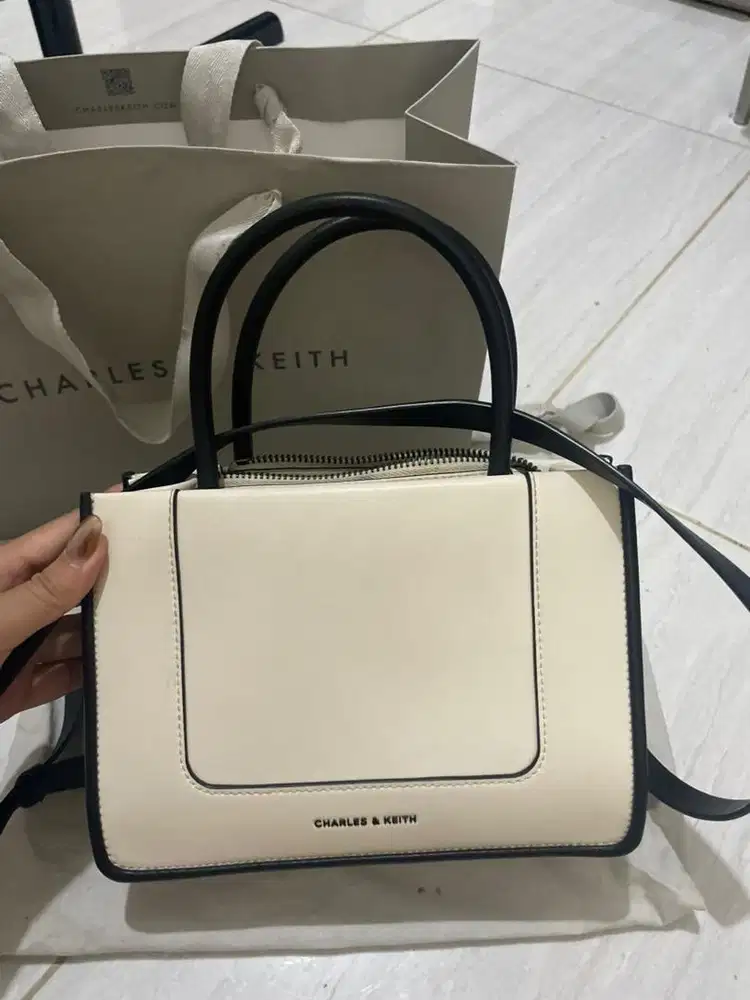 tas charles & keith