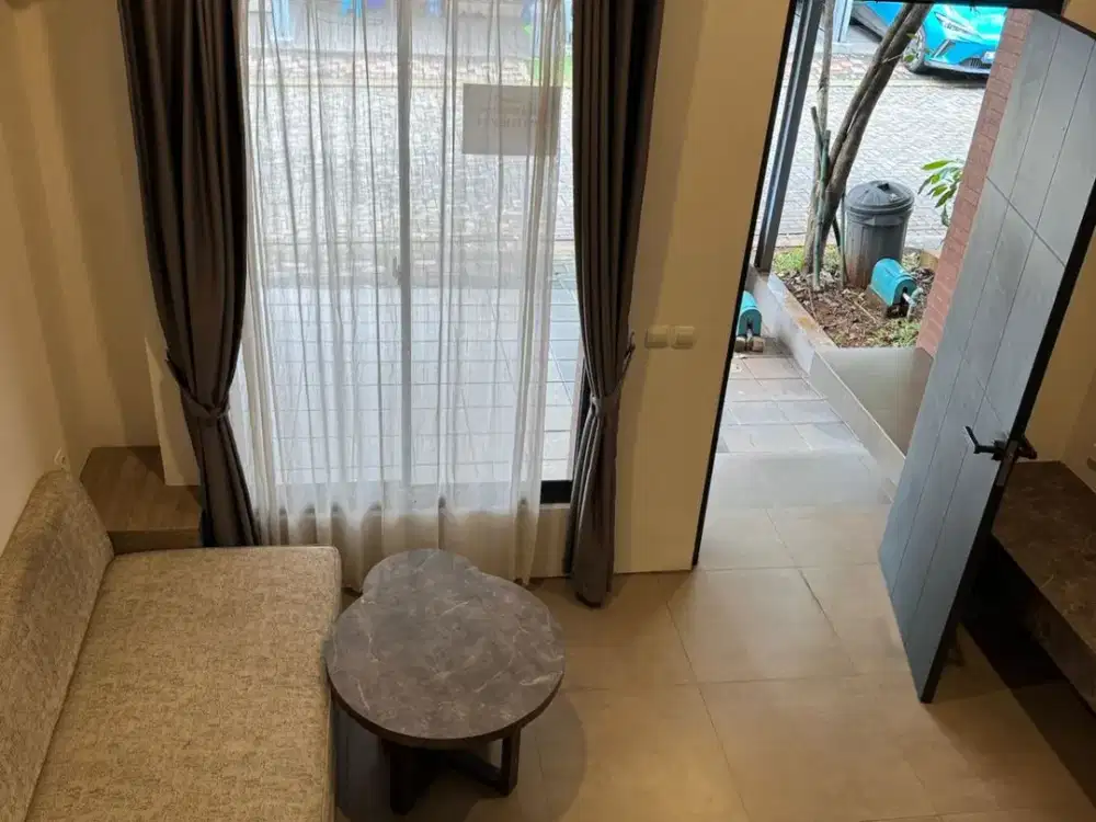 Turun Harga Dijual Rumah siap Huni di Freja House BSD City