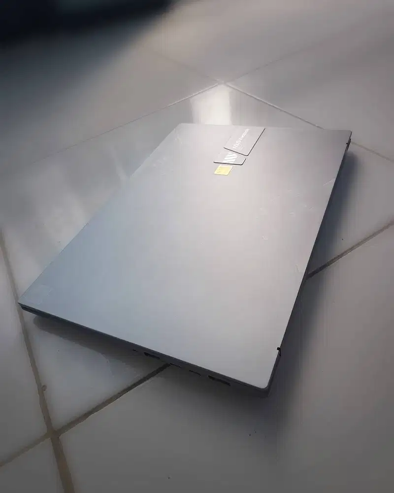 ASUS Vivobook S14 OLED K3402ZA – Layar OLED 2.8K – I5 12500H RAM 16GB