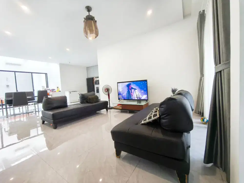 Rumah Siap Huni Di Sutera Feronia, Alam Sutera Desain Bagus & Baru Full Renovasi