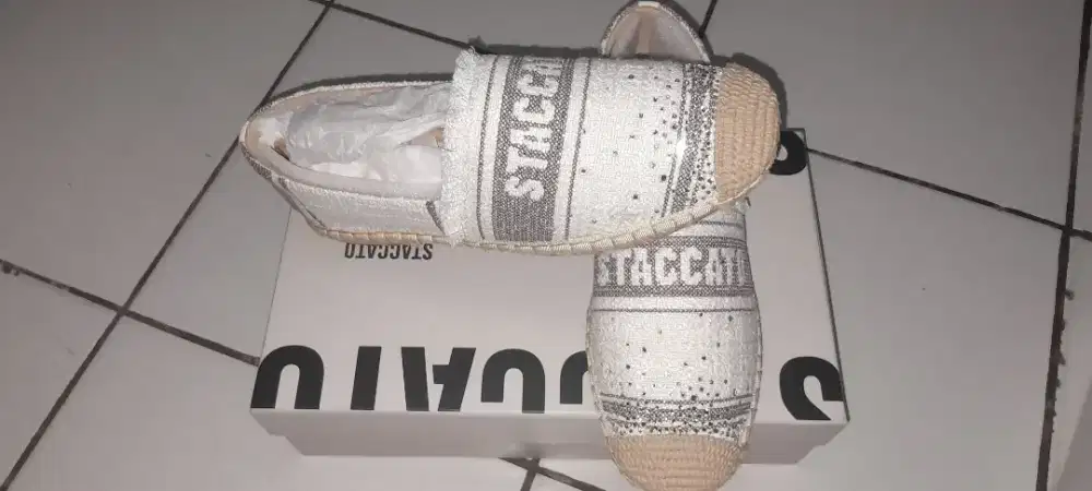 Sepatu wanita Staccato Ori size 39