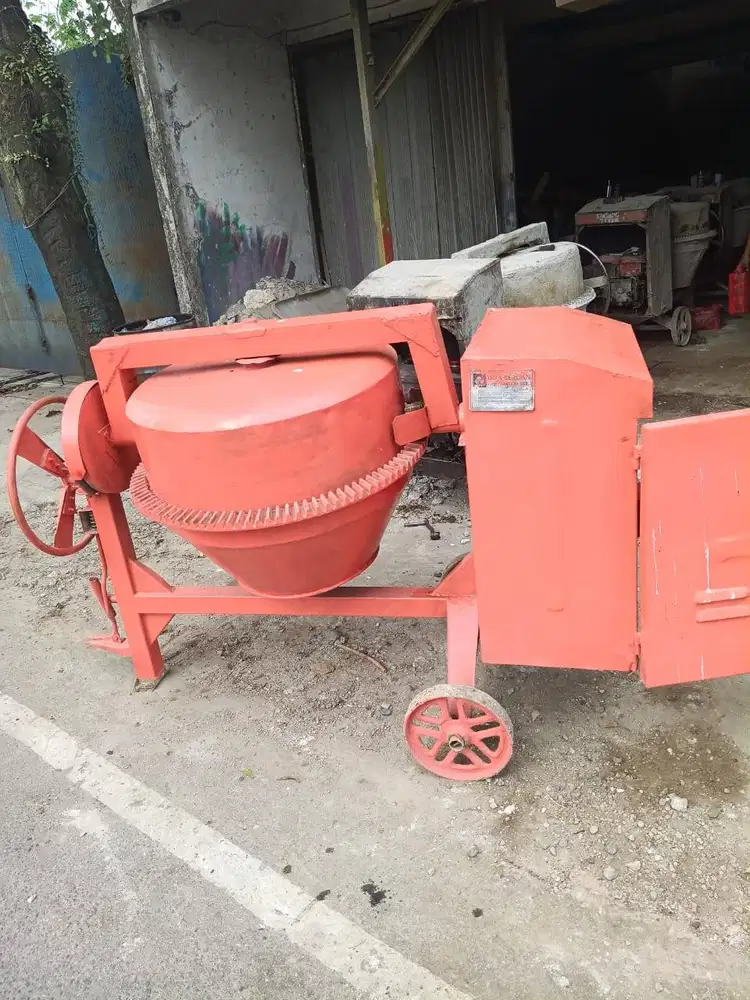 Jual Mesin Molen Beton Tiga Berlian Kondisi Mulus