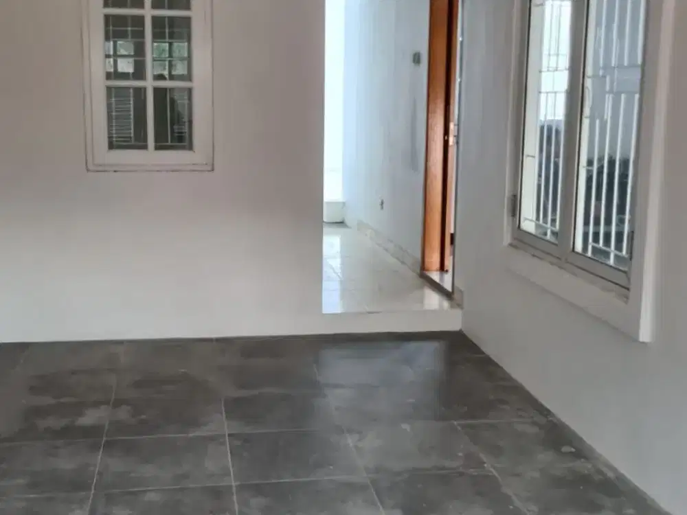 L68. Rumah Disewakan di Cluster Tropikana Jababeka