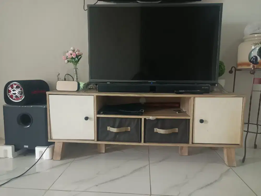 Dijual 1 set Home Theater + Meja Tv